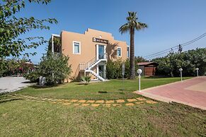 Peli Hotel