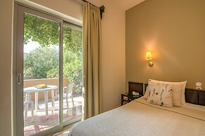Peli Hotel