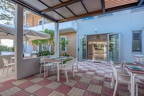 Peli Hotel