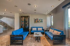 Peli Hotel