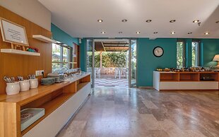 Peli Hotel