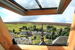 The Hopetoun Arms Hotel