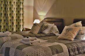 The Hopetoun Arms Hotel