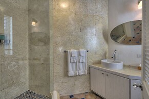 La Bougainvillea Hotel and Villas