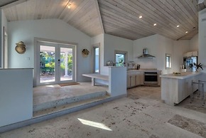 La Bougainvillea Hotel and Villas