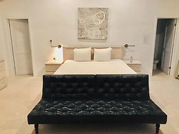 La Bougainvillea Hotel and Villas