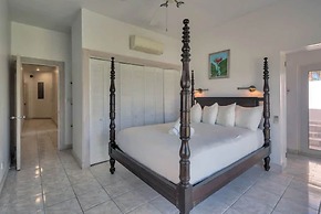 La Bougainvillea Hotel and Villas