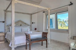 La Bougainvillea Hotel and Villas