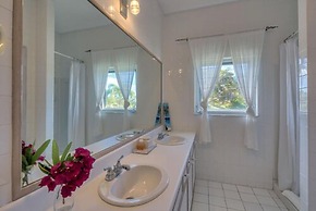 La Bougainvillea Hotel and Villas