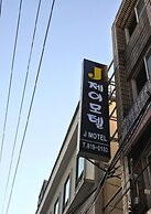 J Motel