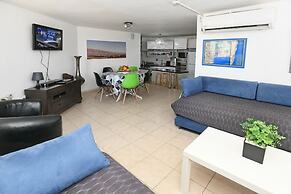 Avi's Suites - 44 Hativat Hanegev