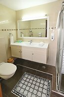 Avi's Suites - 44 Hativat Hanegev