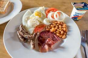 Woodlands Lodge & Tours