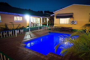 Woodlands Lodge & Tours