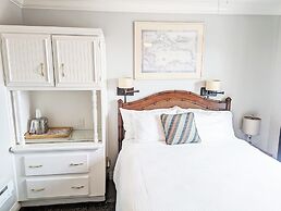 Capitola Hotel