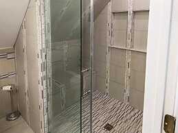 Kingsbay Mansion & Vacation Houses