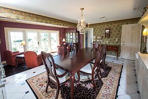 Kingsbay Mansion & Vacation Houses