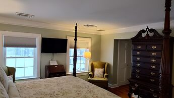 Kingsbay Mansion & Vacation Houses