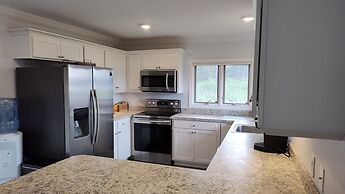 Kingsbay Mansion & Vacation Houses