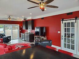 Kingsbay Mansion & Vacation Houses