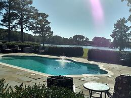 Kingsbay Mansion & Vacation Houses