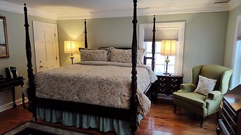 Kingsbay Mansion & Vacation Houses