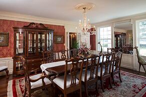 Kingsbay Mansion & Vacation Houses