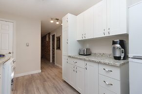 Coles Bay Vacation Retreat