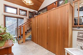 Coles Bay Vacation Retreat