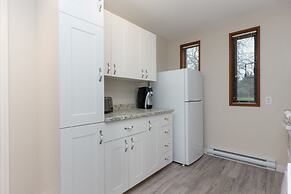 Coles Bay Vacation Retreat