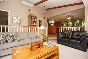 Coles Bay Vacation Retreat