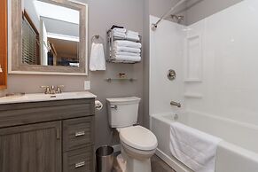 Coles Bay Vacation Retreat