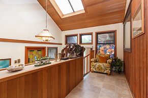 Coles Bay Vacation Retreat