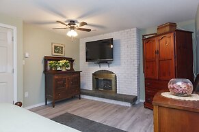 Coles Bay Vacation Retreat