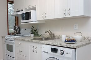 Coles Bay Vacation Retreat