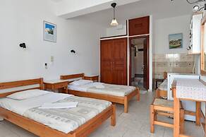 Nikolas Naousa Guesthouse