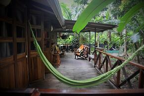 Pachamama Jungle River Lodge