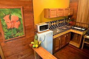 Pachamama Jungle River Lodge