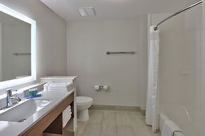 Holiday Inn Express & Suites Houston East - Beltway 8 by IHG