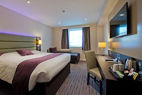 Premier Inn Cheltenham Town Centre