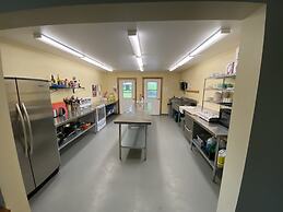 Similkameen Wild Resort & Winery