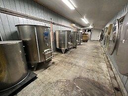 Similkameen Wild Resort & Winery