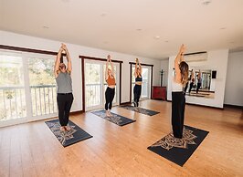 Similkameen Wild Resort & Winery