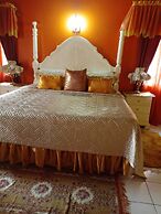 PinkHibiscus Guest House