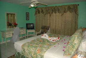 PinkHibiscus Guest House