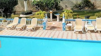 PinkHibiscus Guest House