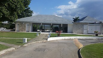 Seawind On the Bay - Apartments