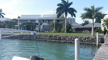 Seawind On the Bay - Apartments