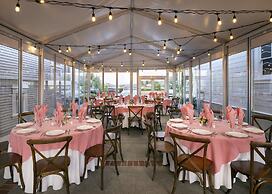 Dr. Wilkinson's Backyard Resort and Mineral Springs, a Member of Desig