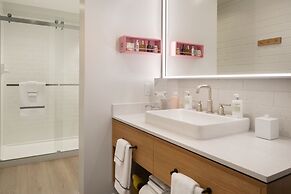 Dr. Wilkinson's Backyard Resort and Mineral Springs, a Member of Desig